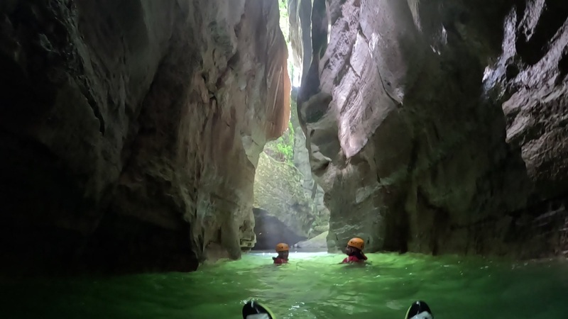 Tous les niveaux en canyoning